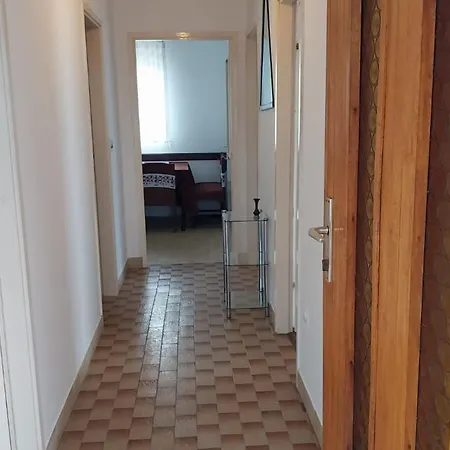 Marina Starigrad (Kvarner)