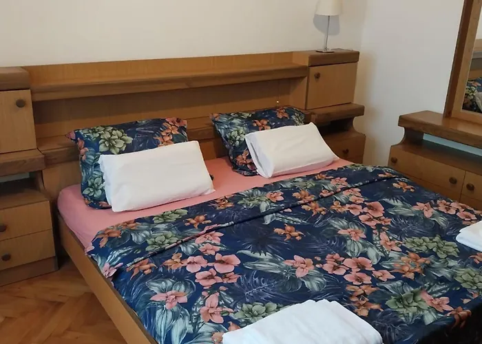 Marina Semesterbostad Starigrad (Kvarner)